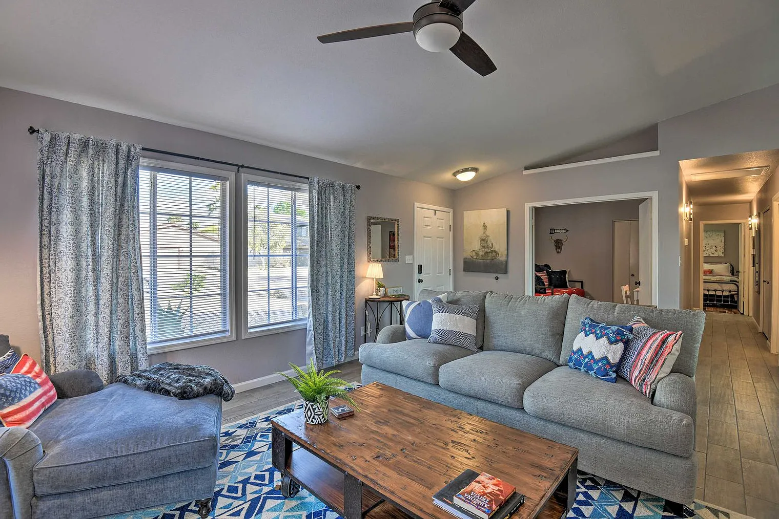 3 bed, 2.0 bath, 1420 sqft, $4,276 — Photo 3