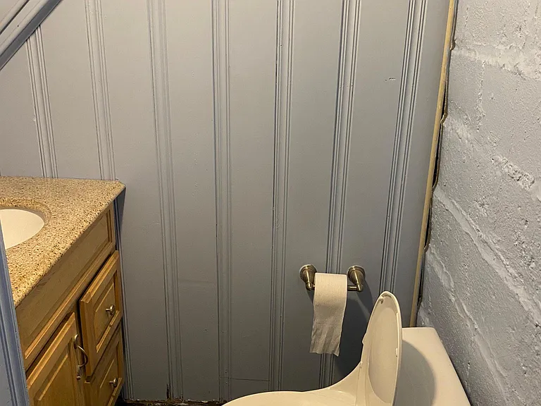 216 Catskill Ave — Photo 17