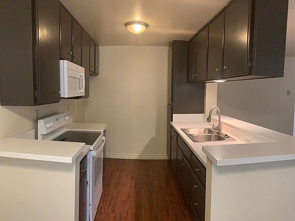 2nd image of 3516 Elm Ave #206