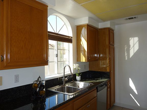 4th image of 21842 S Vermont Ave Unit 2