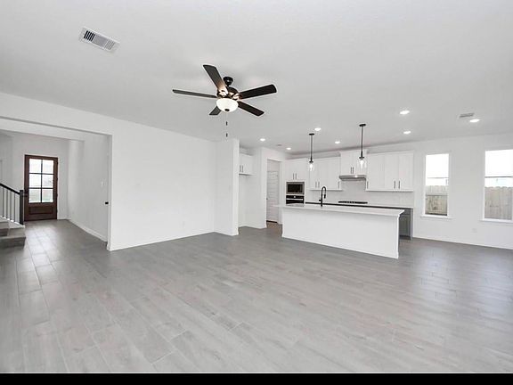 5th image of 7418 Auburn Wheat Dr