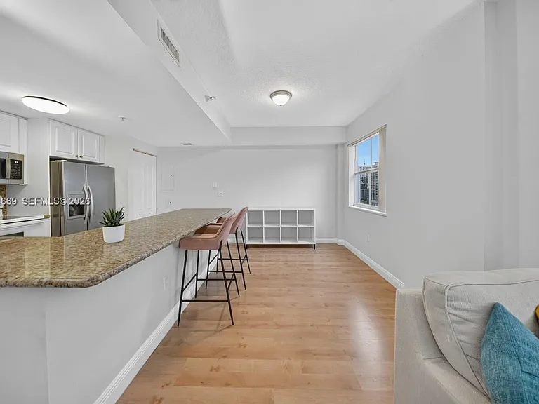 1627 SW 37th Ave #401 — Photo 15