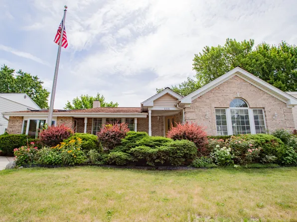 535 Weidner Rd, Buffalo Grove, IL 60089