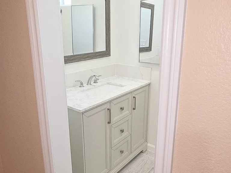 719 E Wardlow Rd #B — Photo 22