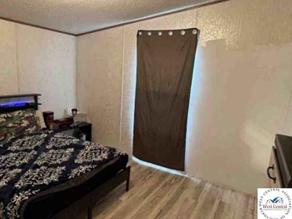 5th image of 34415 Ratcliff Rd