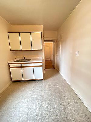 4th image of 6940 108th St APT 3I