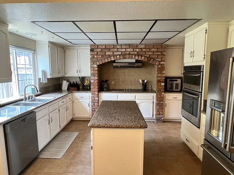 35675 Chaplin Dr — Photo 7