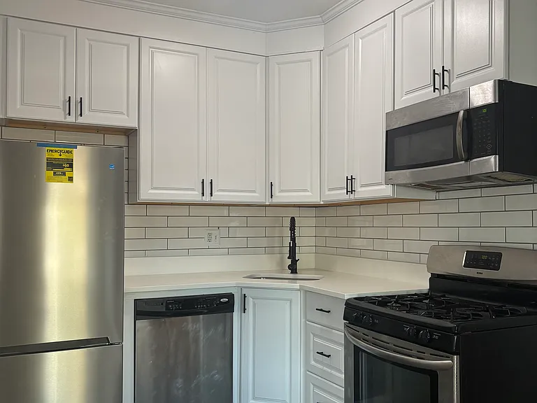 1165 Commonwealth Ave #3 — Photo 3