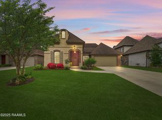 404 Easy Rock Landing Dr, Broussard, LA 70518