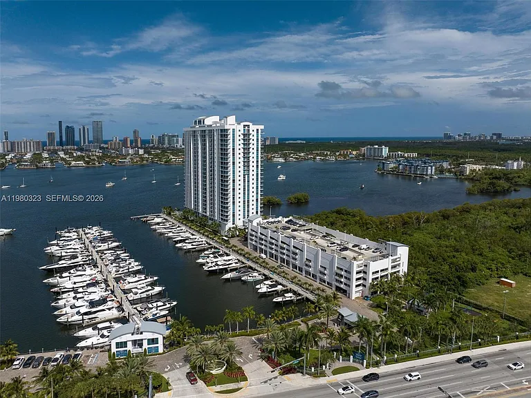 17111 Biscayne Blvd #207 — Photo 42