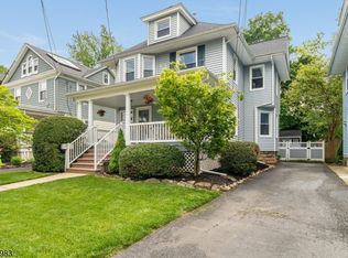 28 Codington Pl, Somerville Boro, NJ 08876