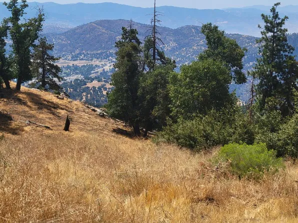 26700 Winter Ct #6, Tehachapi, CA 93561