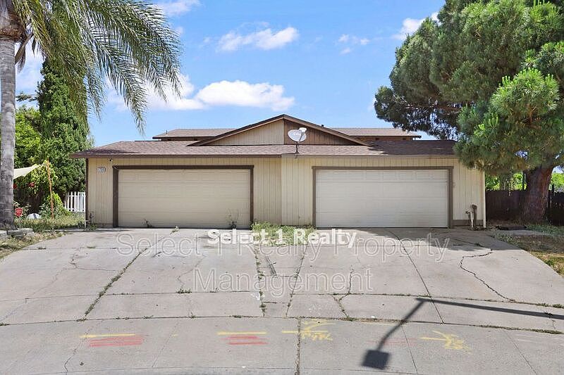 1st image of 1730 Linden Pl