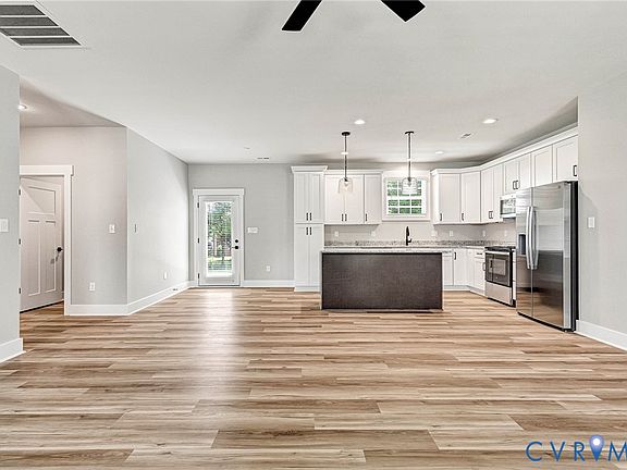 3rd image of 3959 Cedar Plains Rd