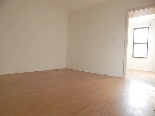 Rented by Compass | media 11