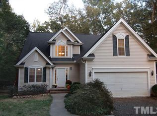 4142 Whispering Oaks Ct, Graham, NC 27253