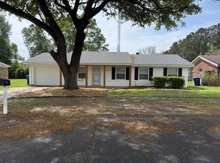 1817 Woodlawn St, Deridder, LA 70634