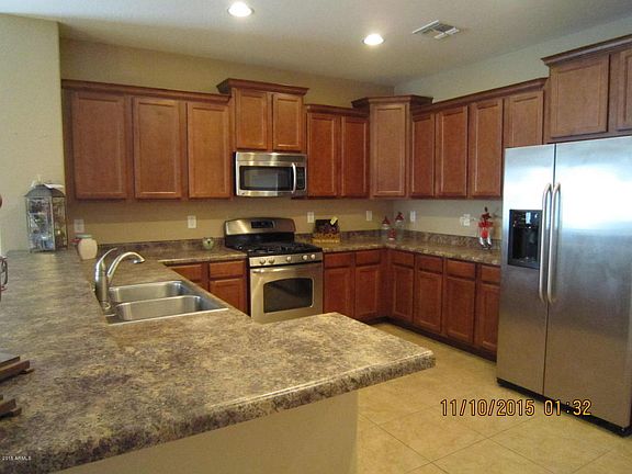 2nd image of 559 W Dragon Tree Ave