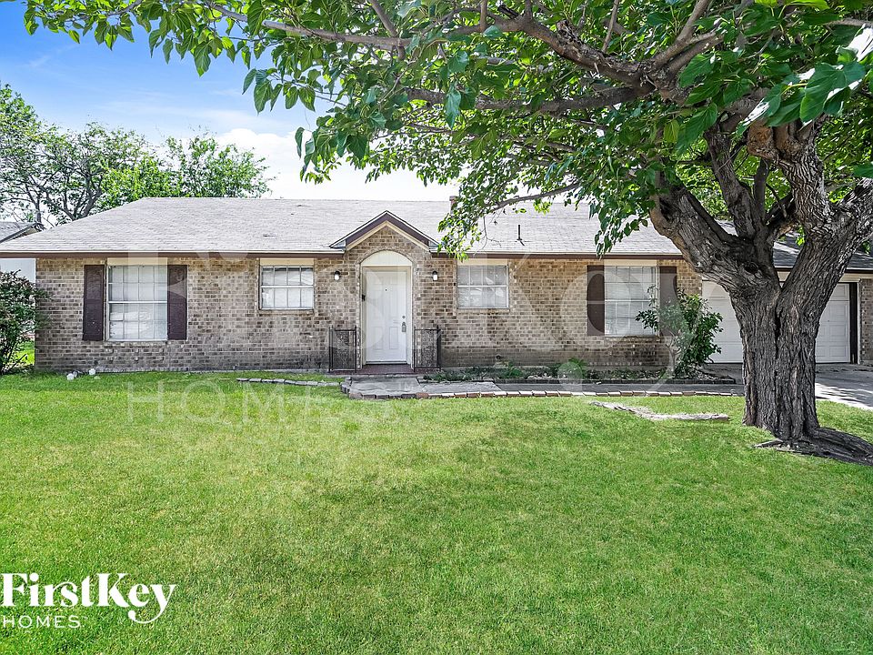 1st image of 2908 Portales Dr