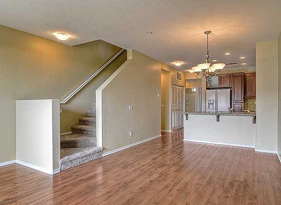 4th image of 16910 Bixby St Unit 9