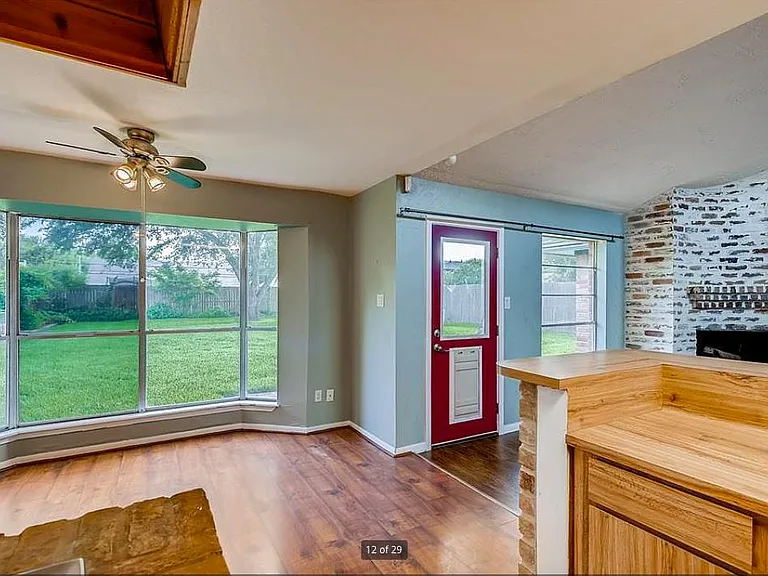 946 Mesa Terrace Dr — Photo 15