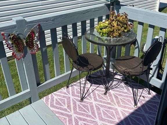 3rd image of 1562 Dover Dr #74