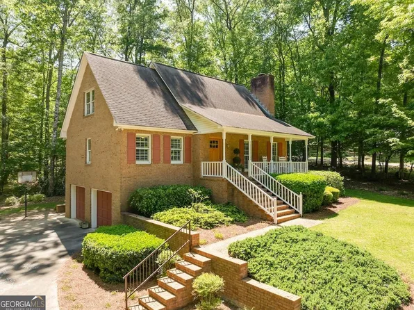 743 Laurel Dr, Sandersville, GA 31082