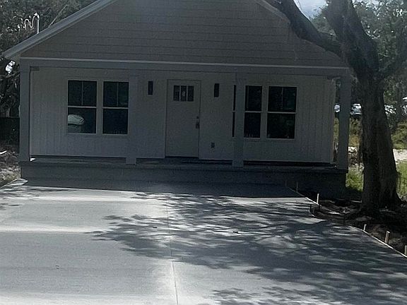 4th image of 4667 6th Ave