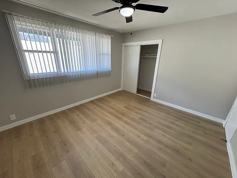 1733 Garfield Pl #12 — Photo 5