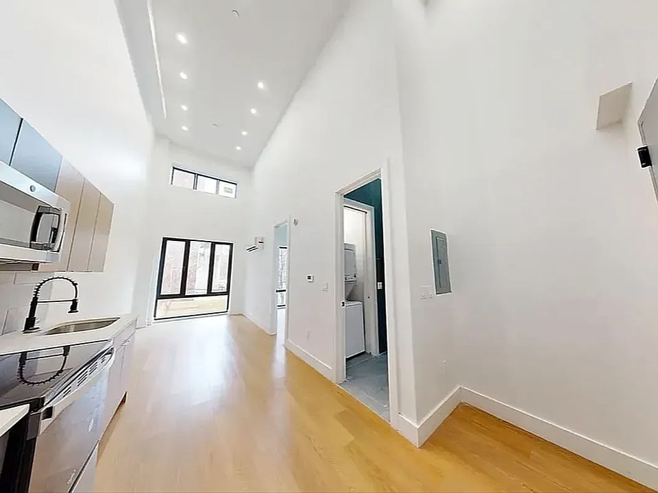 1st image of 233 Tompkins Ave #2G