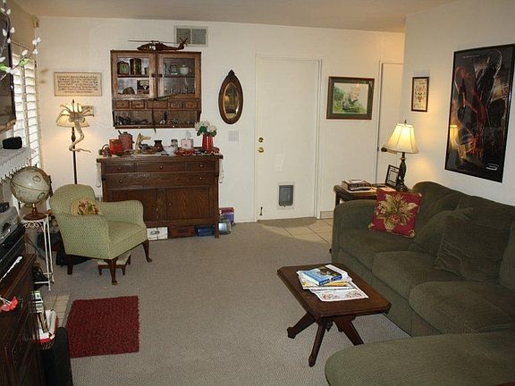 4th image of 1265 Farmington Pl