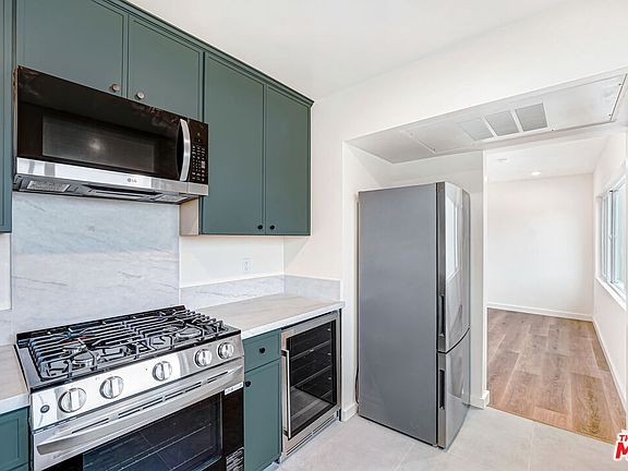5th image of 16185 W Sunset Blvd #1