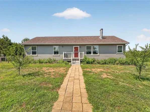 36500 E 339th St, Garden City, MO 64747