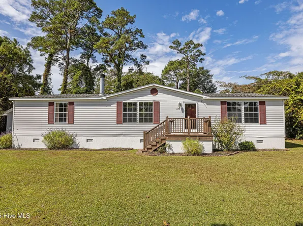 122 Lejeune Road, Cape Carteret, NC 28584
