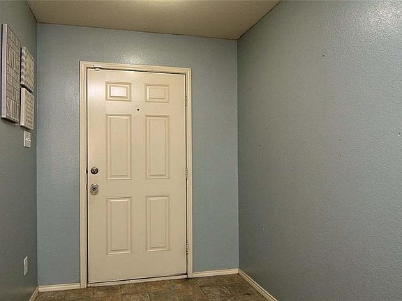 5th image of 214 Palomino Dr
