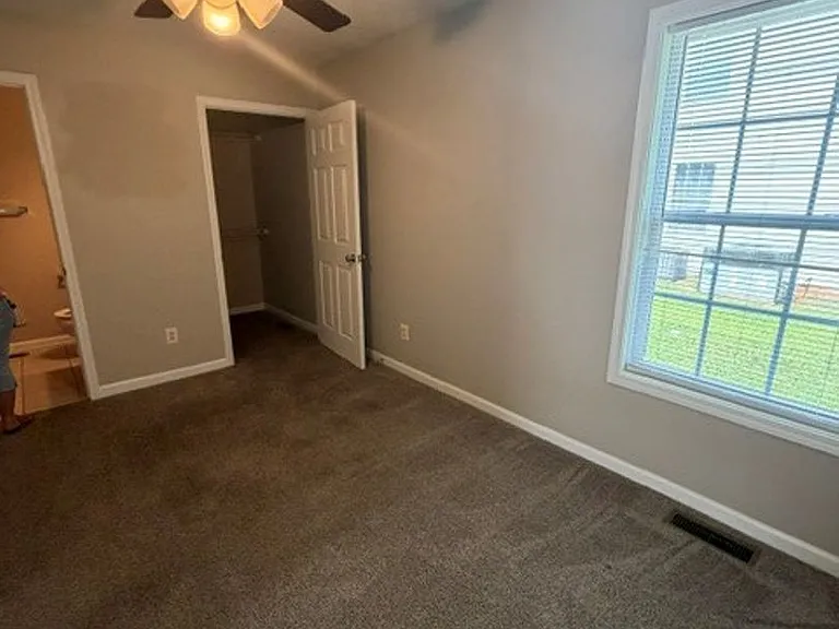 135 Amy Ave — Photo 5