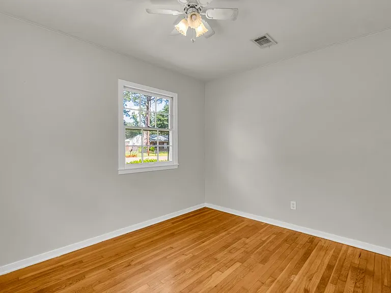 706 Cypress St — Photo 13