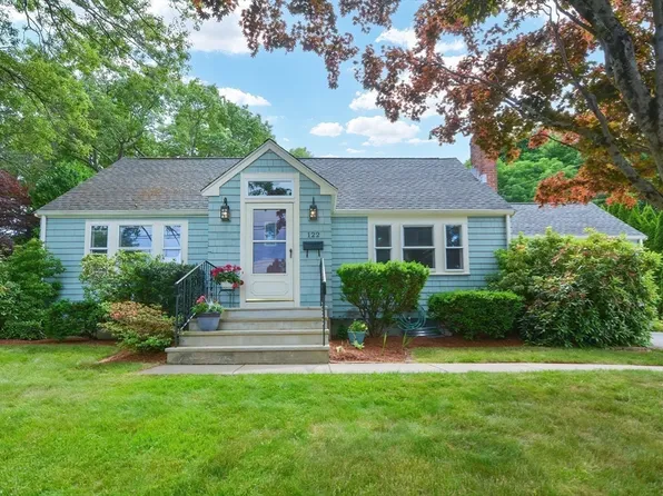 122 Burgess Ave, Westwood, MA 02090