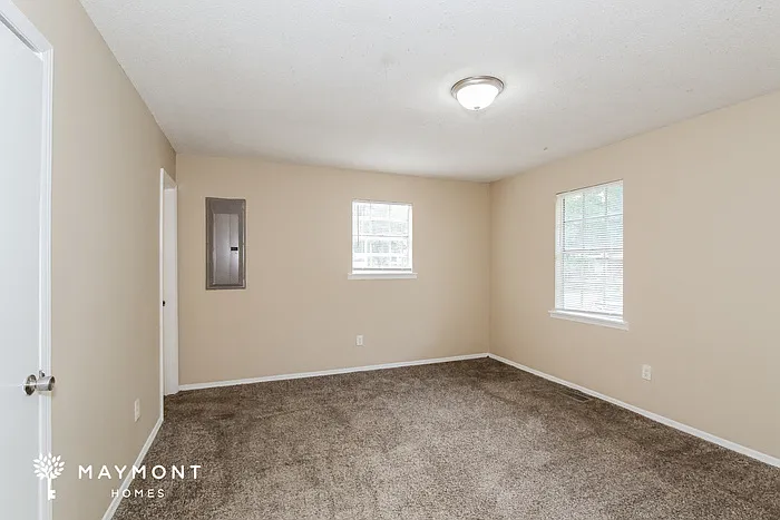 4015 Goodwin Rd — Photo 10