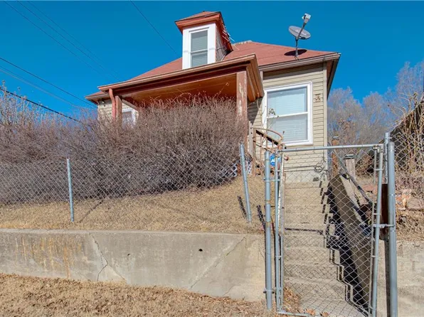 5012 Scarritt Ave, Kansas City, MO 64123