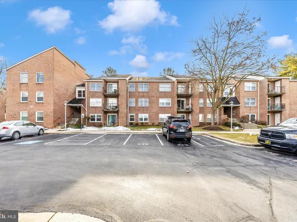 200 Chapel Ct Unit 107, Walkersville, MD 21793