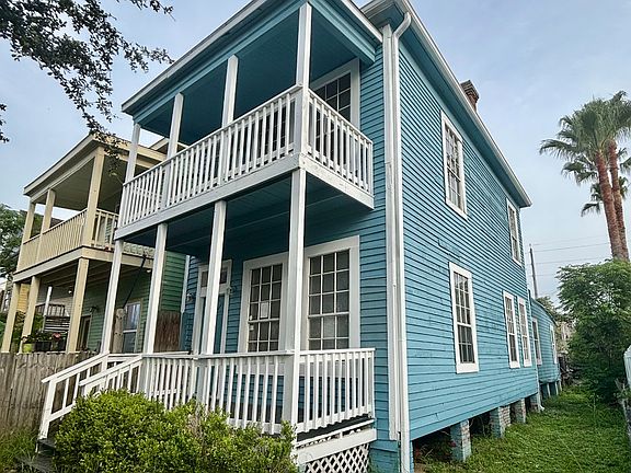 2nd image of 3410 Sealy St