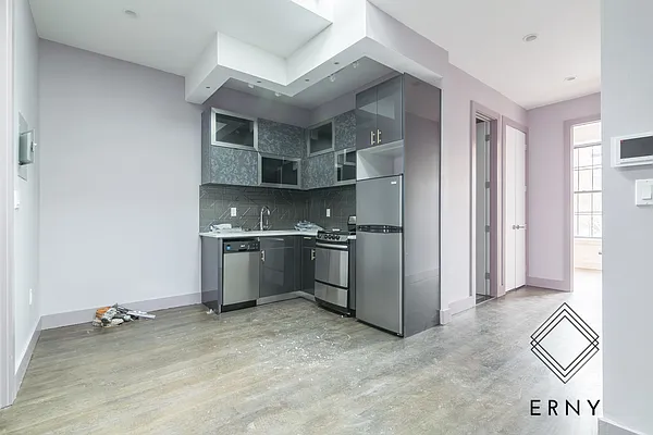 Rented by ERNY LLC | media 7