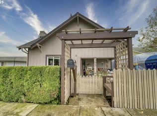 385 N 6th St, Saint Helens, OR 97051