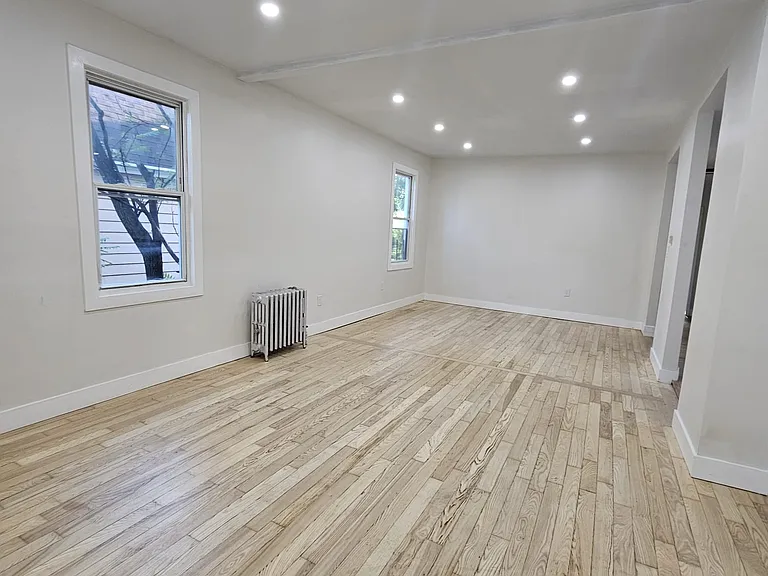 209 Columbia Ave #2 — Photo 17