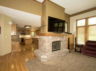 4305 SE Furlong Dr, Lees Summit, MO 64082