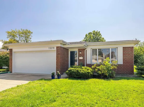 13218 Picadilly Dr, Sterling Heights, MI 48312