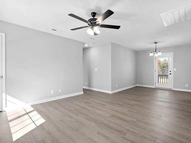 829 Southside Rd — Photo 6