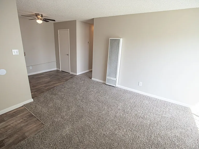 Ventura Gardens Apartments — Photo 21