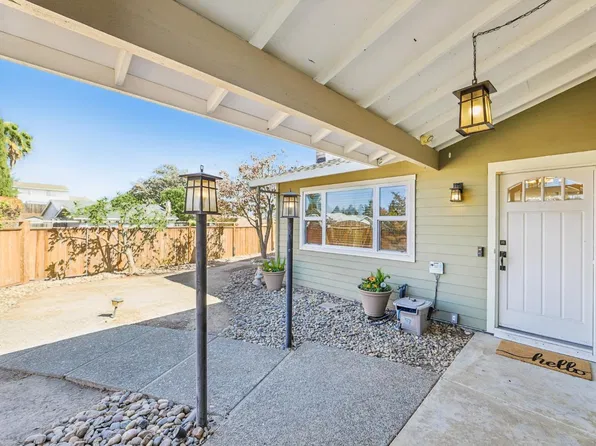 201 Radnor Court, Benicia, CA 94510